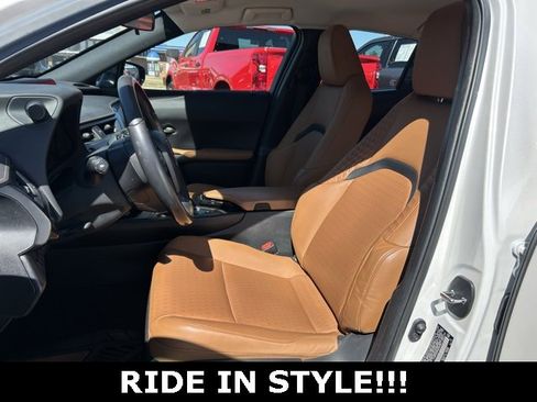 Used 2021 Lexus UX 250h image 14