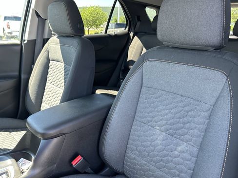 Used 2018 Chevrolet Equinox LT AWD/4WD image 23