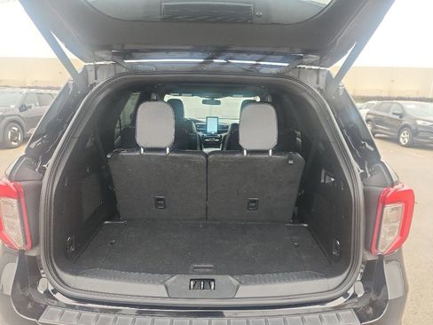 Used 2023 Ford Explorer ST w/ Equipment Group 401A AWD/4WD image 19