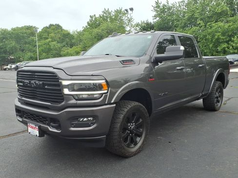 Certified 2022 RAM 3500 Laramie AWD/4WD image 3
