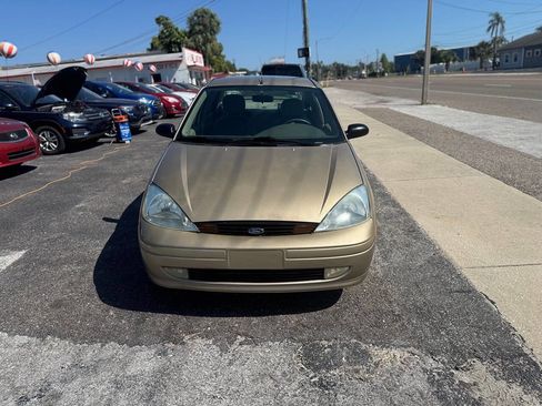 Used 2001 Ford Focus SE image 3