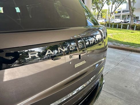 Used 2022 Land Rover Range Rover Long Wheelbase First Edition AWD/4WD image 16