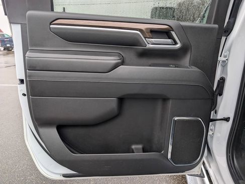 Used 2024 Chevrolet Silverado 2500 LT image 22