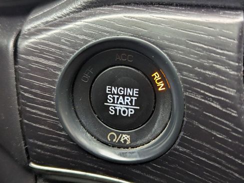 Used 2018 Jeep Grand Cherokee High Altitude AWD/4WD image 18