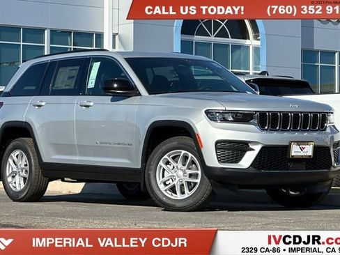 New 2025 Jeep Grand Cherokee Laredo X AWD/4WD image 1