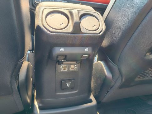 Used 2020 Jeep Wrangler Unlimited Rubicon image 28