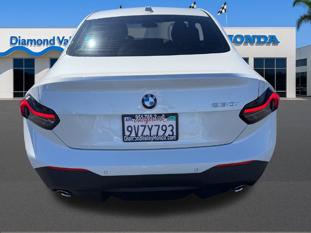 Used 2025 BMW 230i Coupe w/ Convenience Package RWD image 5