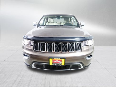 Used 2019 Jeep Grand Cherokee Limited AWD/4WD image 2