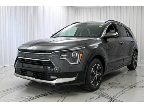 New 2026 Kia Niro FWD image 4