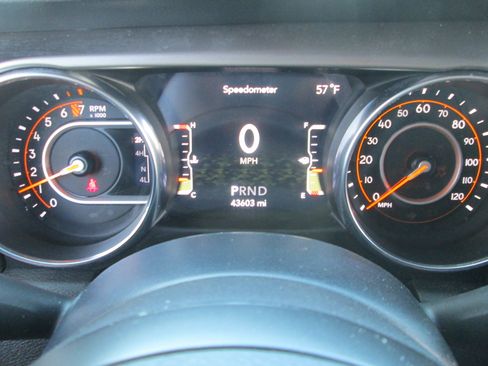 Used 2020 Jeep Wrangler Sport AWD/4WD image 11