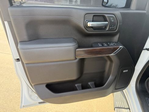 Used 2022 GMC Sierra 1500 SLT image 9