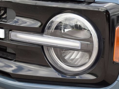 Used 2025 Ford Bronco Outer Banks AWD/4WD image 24