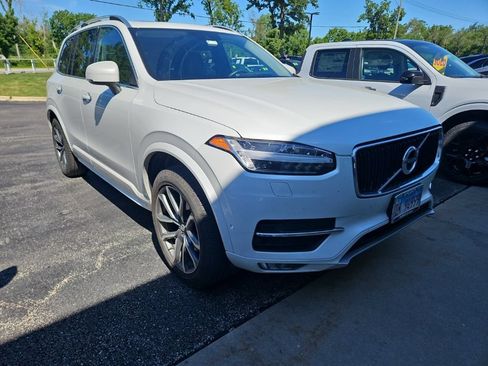Used 2019 Volvo XC90 T6 Momentum w/ Advanced Package AWD/4WD image 4