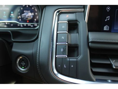 Used 2023 Chevrolet Tahoe Z71 w/ Luxury Package image 19