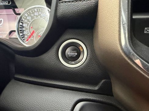 Used 2021 RAM 1500 Laramie AWD/4WD image 14