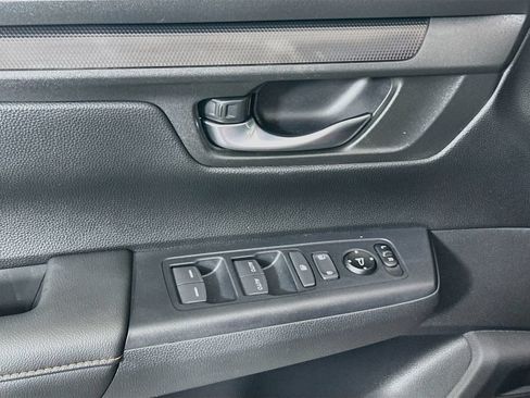 Used 2025 Honda CR-V Sport image 17