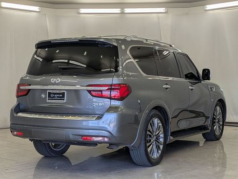 Used 2018 INFINITI QX80 4WD w/ Deluxe Technology Package image 9