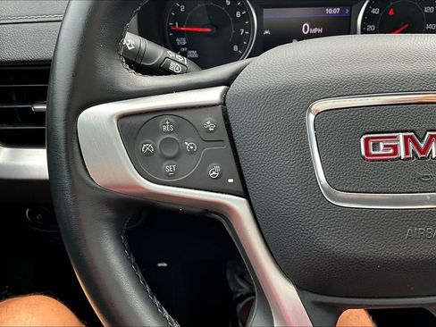 Used 2023 GMC Terrain SLT image 21