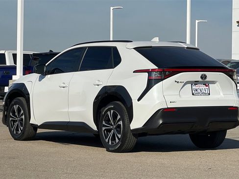 Used 2024 Toyota bZ4X XLE image 7