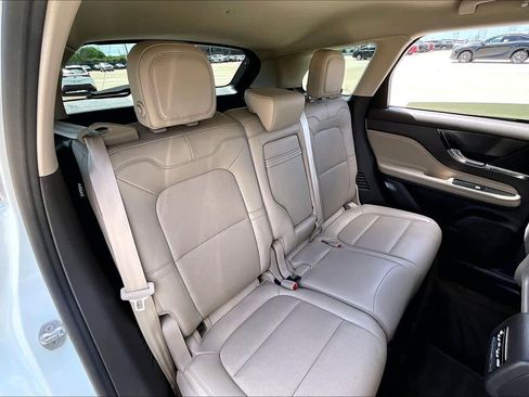 Used 2020 Lincoln Corsair FWD w/ Equipment Group 101A image 17