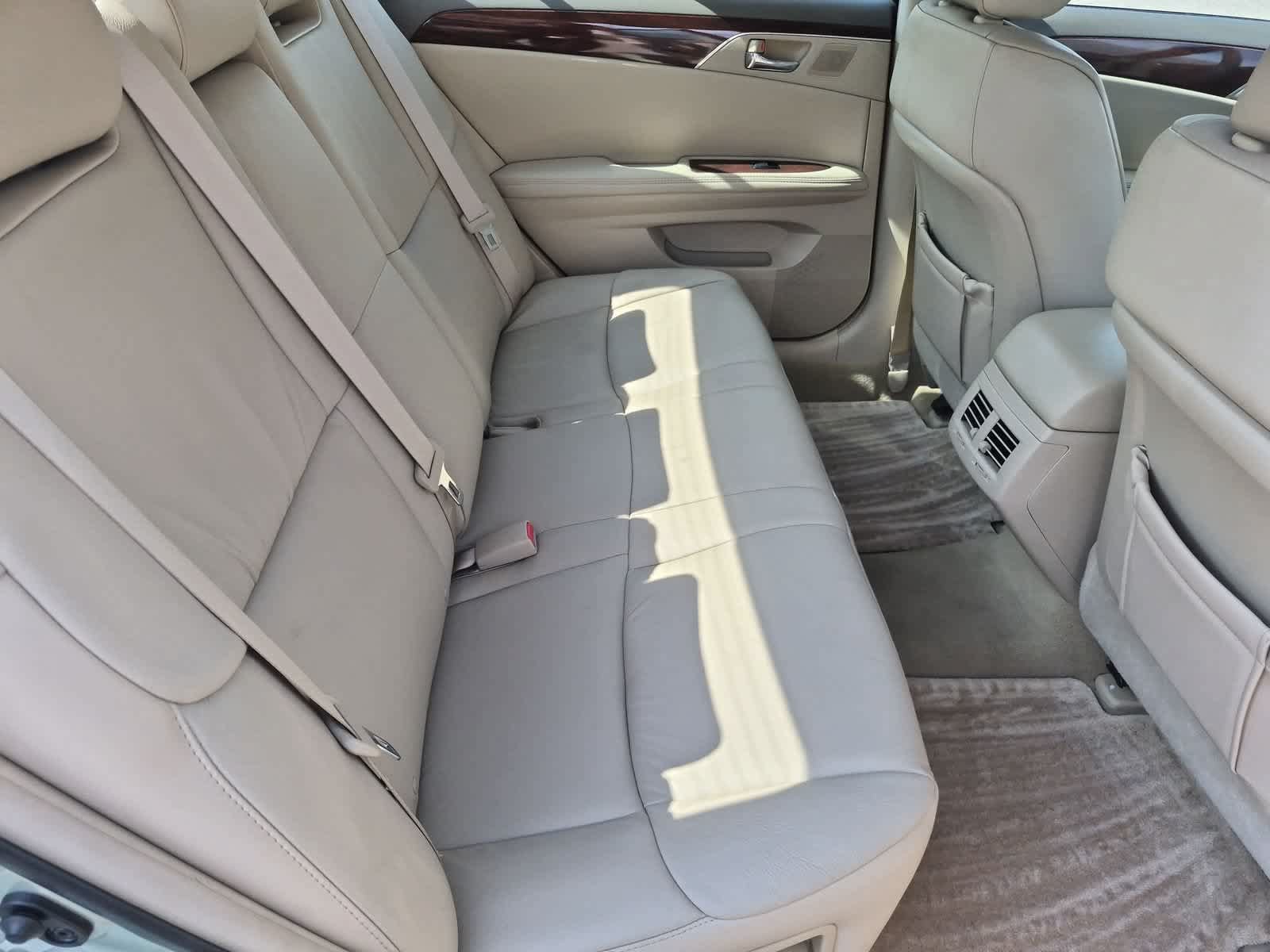 Used 2008 Toyota Avalon XLS FWD image 21