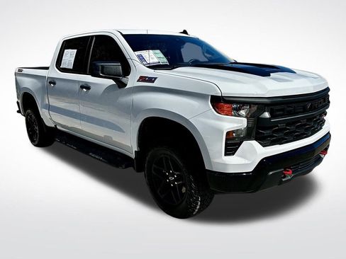 Used 2024 Chevrolet Silverado 1500 Custom Trail Boss AWD/4WD image 3