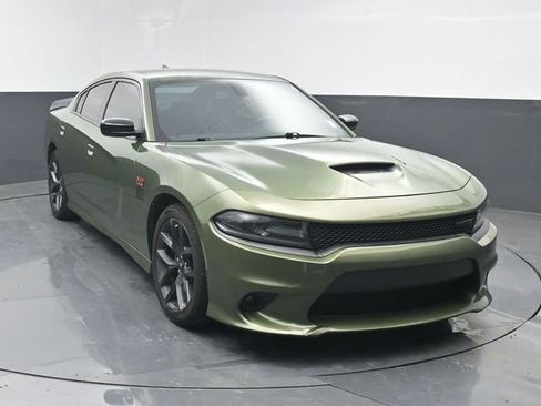 Used 2020 Dodge Charger R/T w/ Plus Group RWD image 9