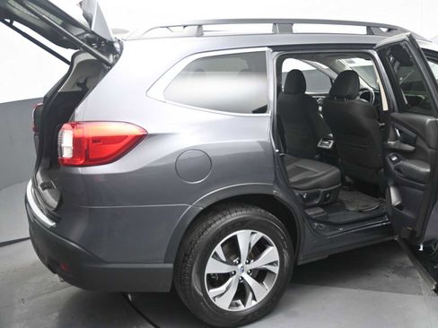 Used 2023 Subaru Ascent Premium w/ Convenience Package image 10
