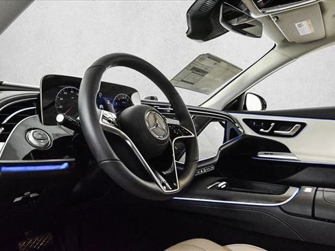 New 2026 Mercedes-Benz E 450 4MATIC Sedan image 10