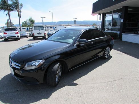 Used 2018 Mercedes-Benz C 300 Sedan image 4
