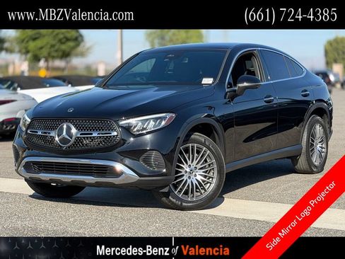 Used 2024 Mercedes-Benz GLC 300 4MATIC image 1