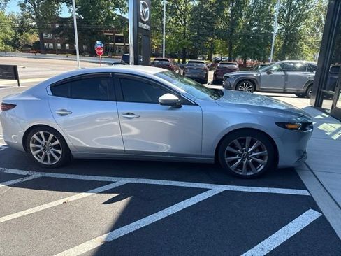 Used 2020 MAZDA MAZDA3 AWD Sedan w/ Preferred Package image 2