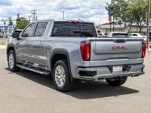 Certified 2025 GMC Sierra 1500 Denali w/ Technology Package AWD/4WD image 2
