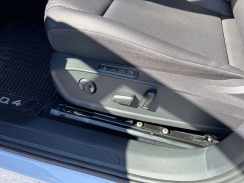 Used 2022 Volkswagen ID.4 Pro S w/ Gradient Package image 25