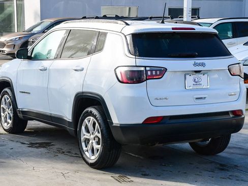 Used 2024 Jeep Compass Latitude image 7