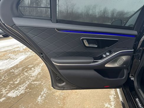 Used 2024 Mercedes-Benz S 580 4MATIC Sedan image 13