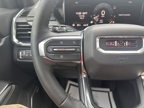 New 2025 GMC Acadia Elevation image 19