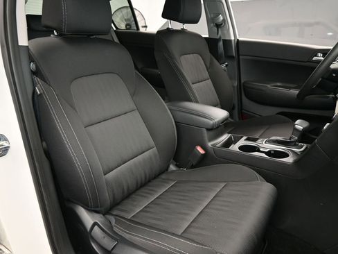 Used 2022 Kia Sportage LX image 35