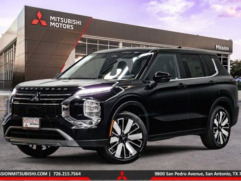 New 2025 Mitsubishi Outlander SE image 1