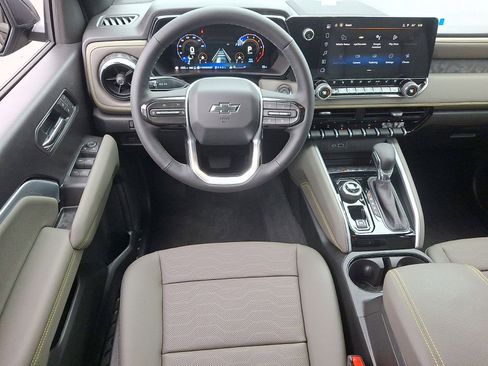 New 2026 Chevrolet Colorado ZR2 w/ Technology Package AWD/4WD image 14
