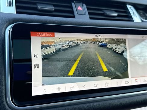 Used 2019 Land Rover Range Rover Sport HSE image 24