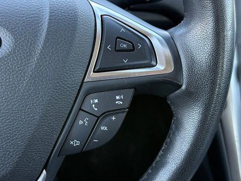 Certified 2017 Ford Fusion SE w/ Equipment Group 201A image 19