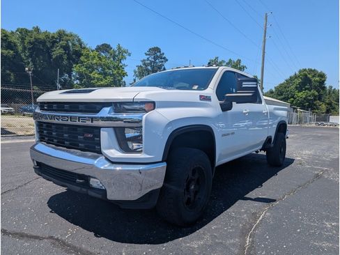 Used 2022 Chevrolet Silverado 2500 LT w/ Convenience Package AWD/4WD image 7