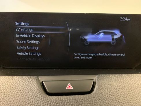 Used 2024 MAZDA CX-90 Plug-In Hybrid w/ Premium Pkg AWD/4WD image 33