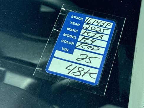 Used 2025 Kia K4 FWD image 25