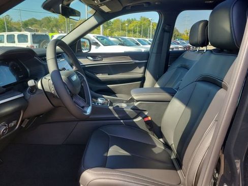 New 2025 Jeep Grand Cherokee Limited w/ Black Appearance Package image 16