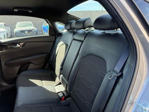 Used 2023 Kia Forte GT-Line image 12