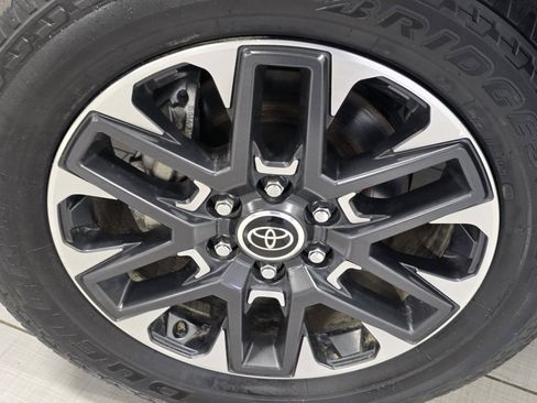 Used 2024 Toyota Tundra Limited image 9