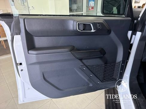 Certified 2025 Ford Bronco Outer Banks AWD/4WD image 13