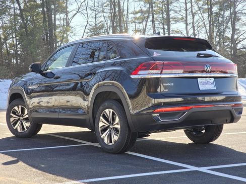 New 2026 Volkswagen Atlas Cross Sport SE image 10